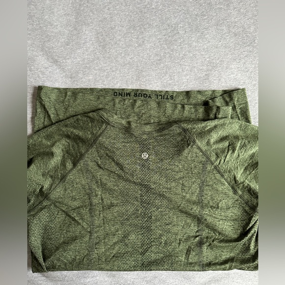 Lululemon swiftly tech shirt - Picture 2 of 3
